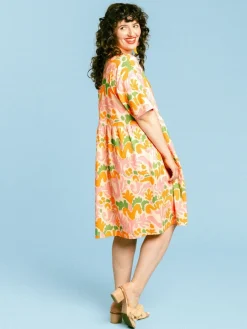 Aamu Mekko, Growth Pink><noscript><img width=