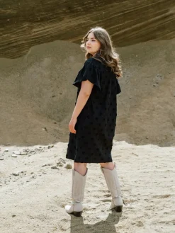 Aida Mekko, Musta Big Dot><noscript><img width=
