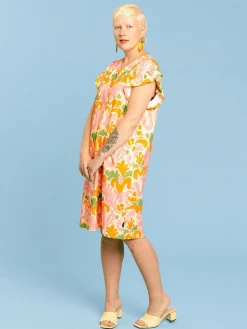 Luana Mekko, Growth Pink><noscript><img width=