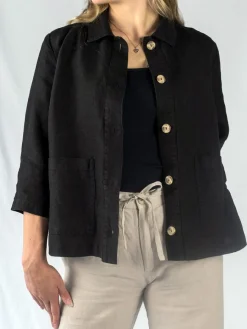 Elsa Pellavajakku, Musta><noscript><img width=