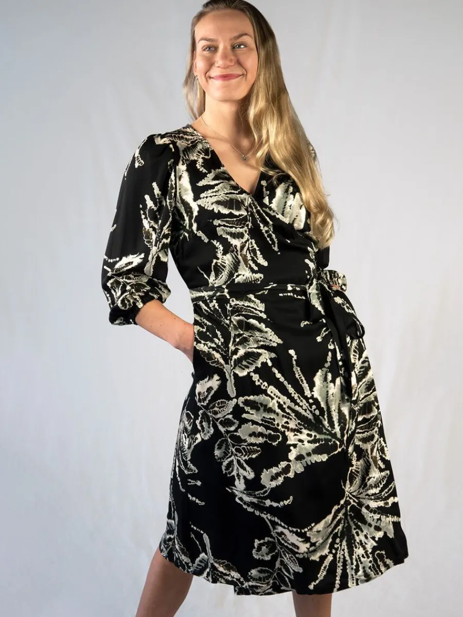Gemma Mekko, Musta/Valk>Cuosi Flash Sale