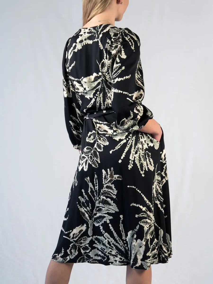 Gemma Mekko, Musta/Valk>Cuosi Flash Sale