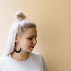 Kaarella Korvakorut, Musta>Maanantaimalli Fashion