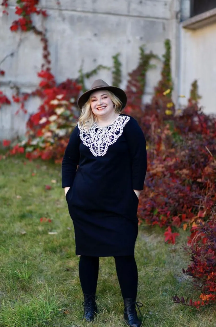 Elise Mekko, Musta>Lumoan Online