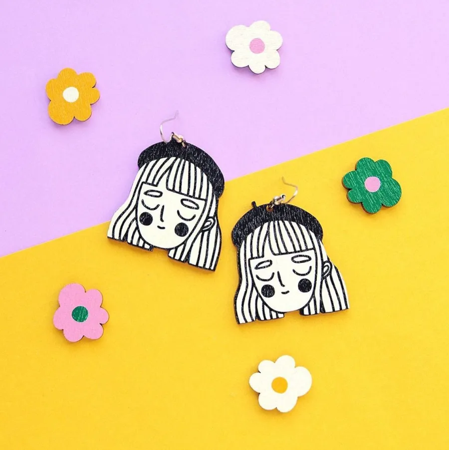 Baskeritytt Korvakorut>Mia Minerva Shop