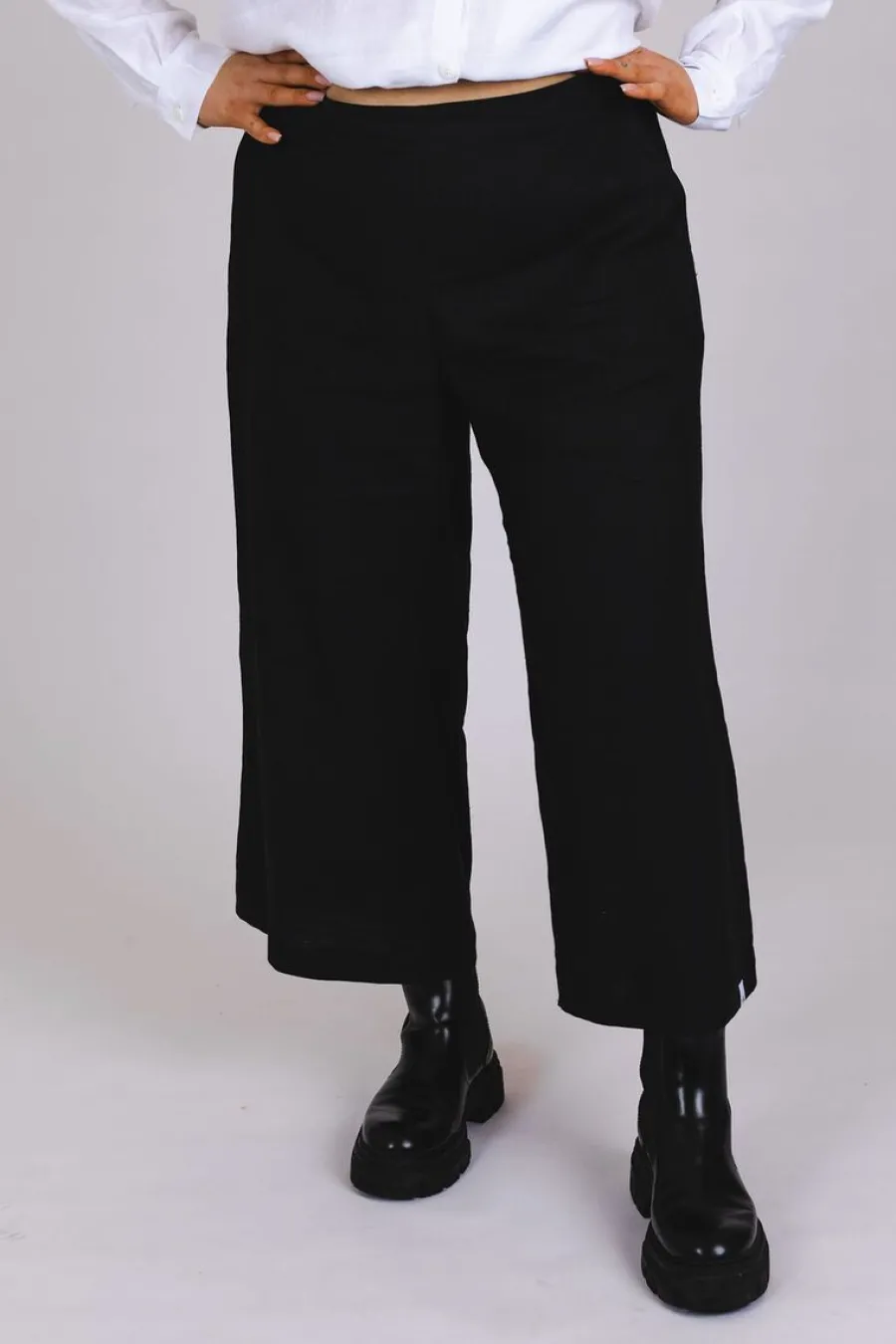 Culottes Pellavahousut, Musta>Nakoa Best Sale