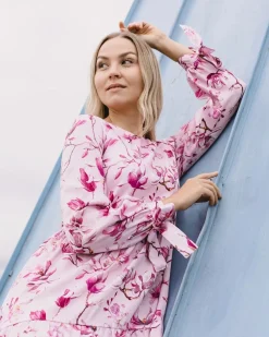 Hailey Mekko, Ballet Of Blossoms><noscript><img width=